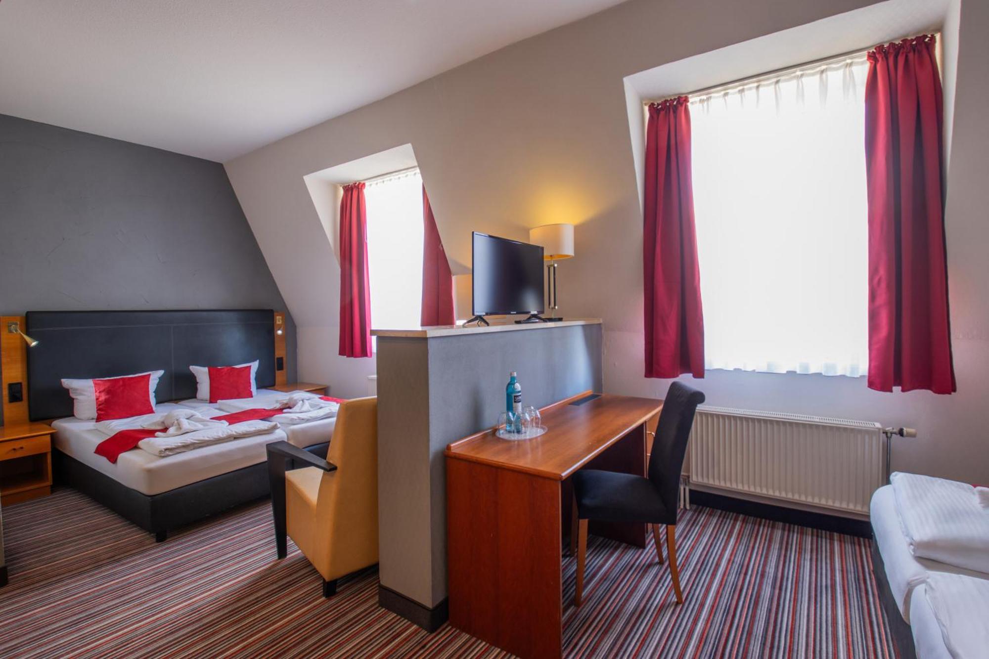 Seehotel Brandenburg An Der Havel Brielow Exterior photo